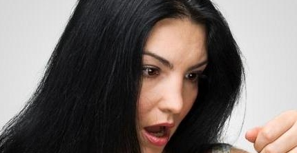 经常脱发的人，可能是缺少这几种元素，及时补充或能让你发量喜人